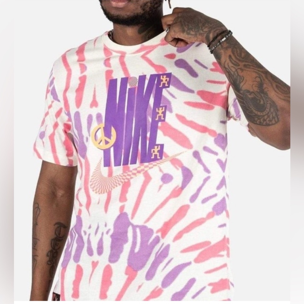 Nike Pink and Purple Tie-Dye Festival Futura T-Shirt Medium
